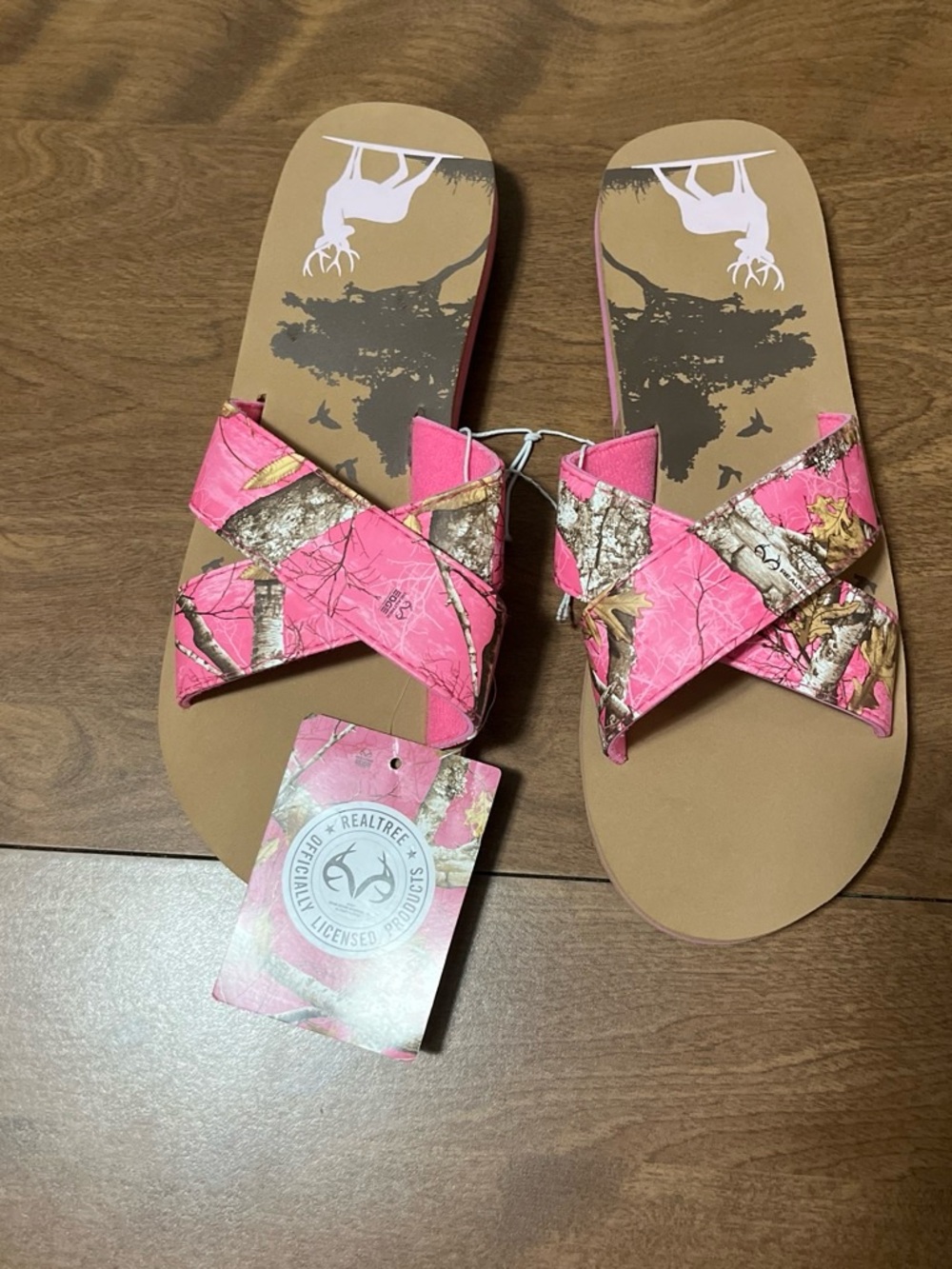 Realtree Pink Camo Cross-Strap Slide Sandals